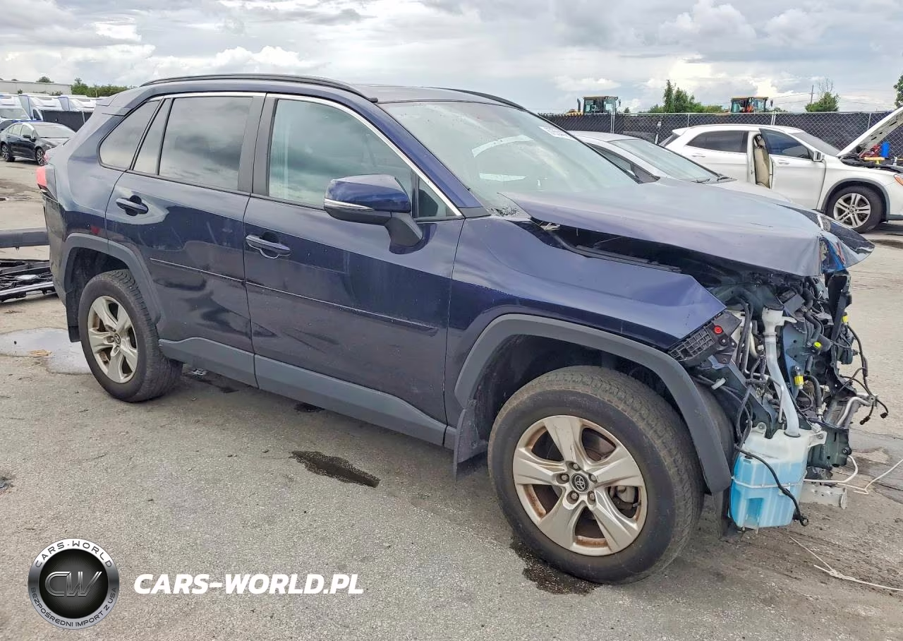 2020 Toyota Rav4 Xle VIN:2T3P1RFV2LW098807 - 4