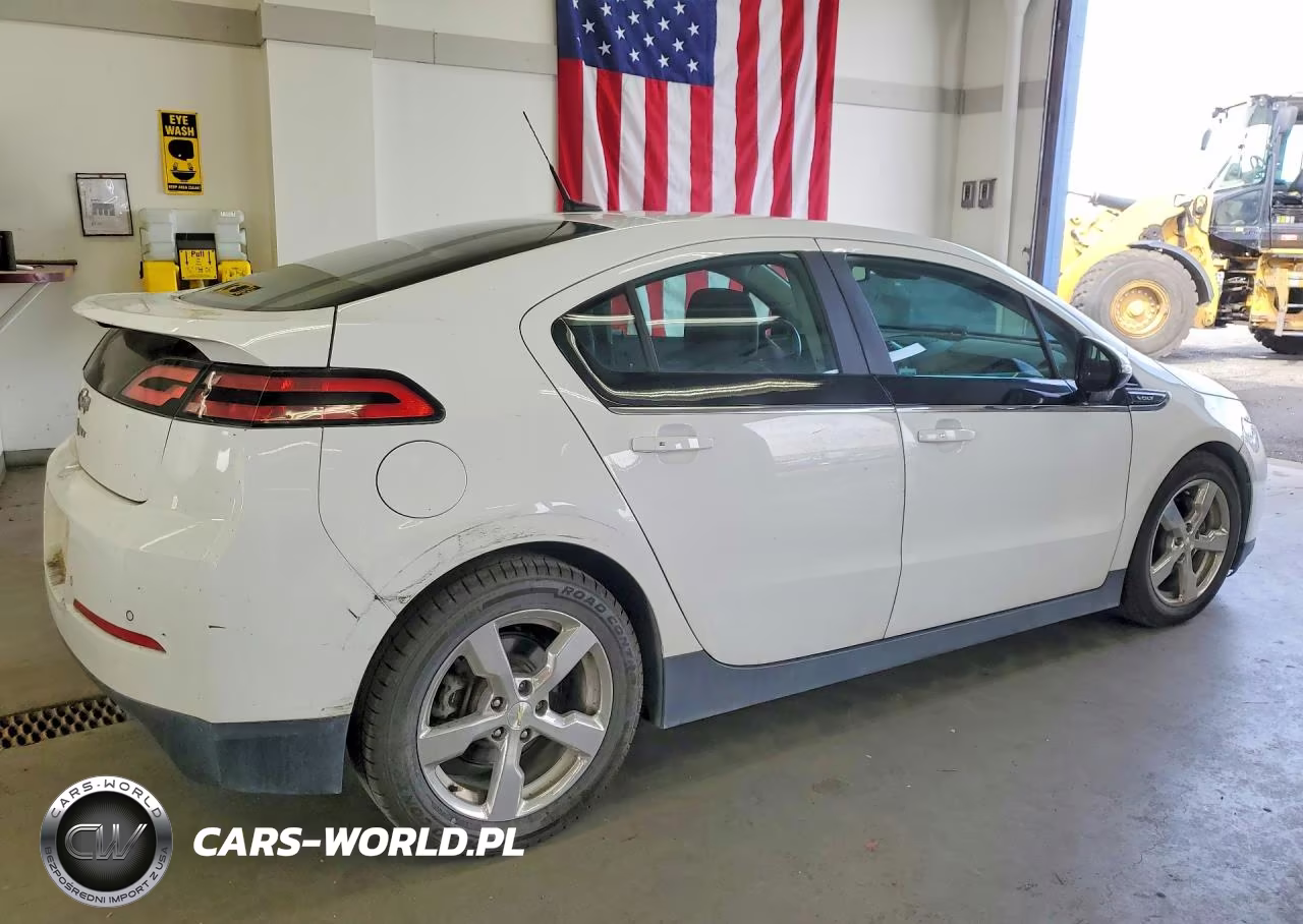 2014 Chevrolet Volt VIN:1G1RD6E45EU128446 - 3