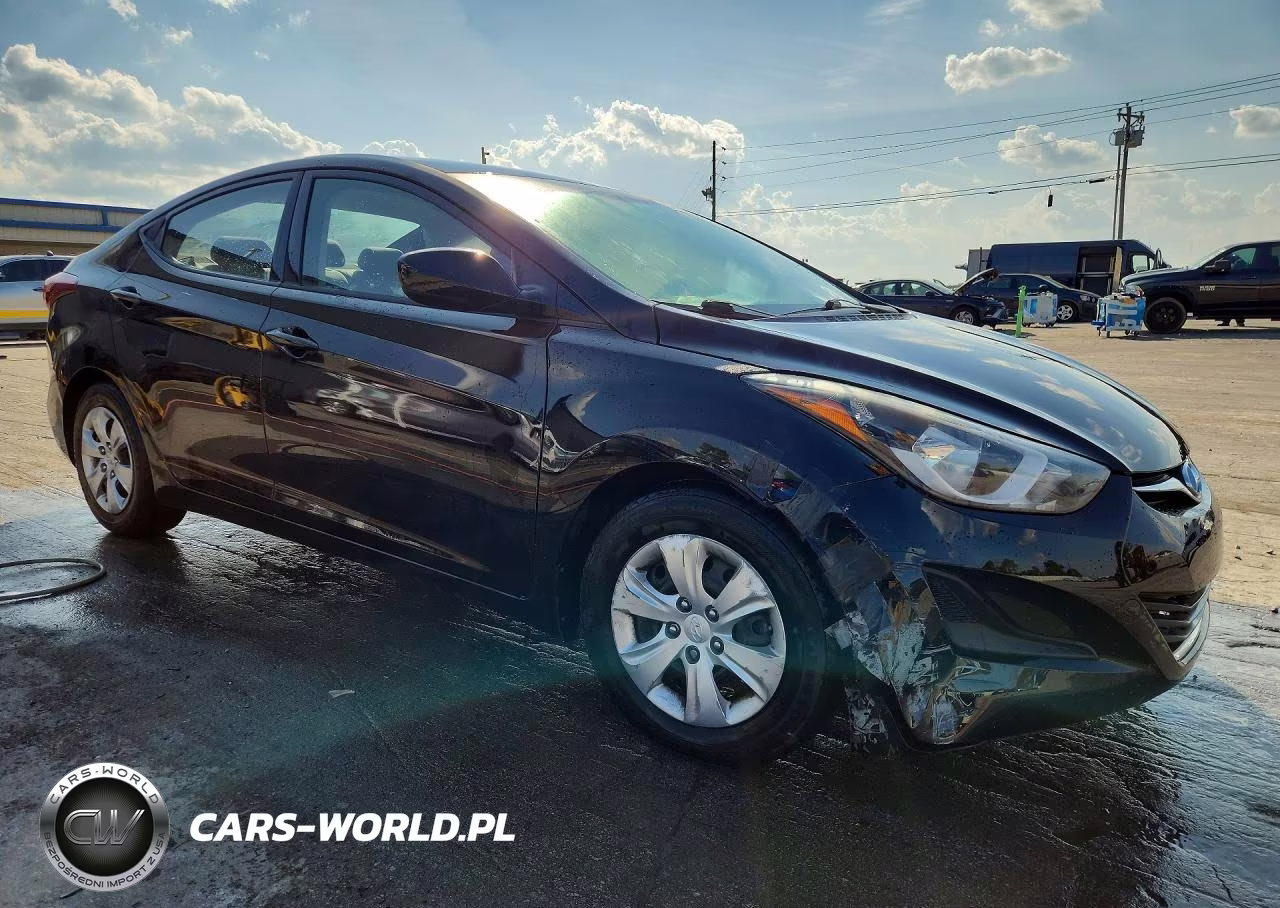 2016 Hyundai Elantra VIN:KMHDH4AE5GU541832 - 4