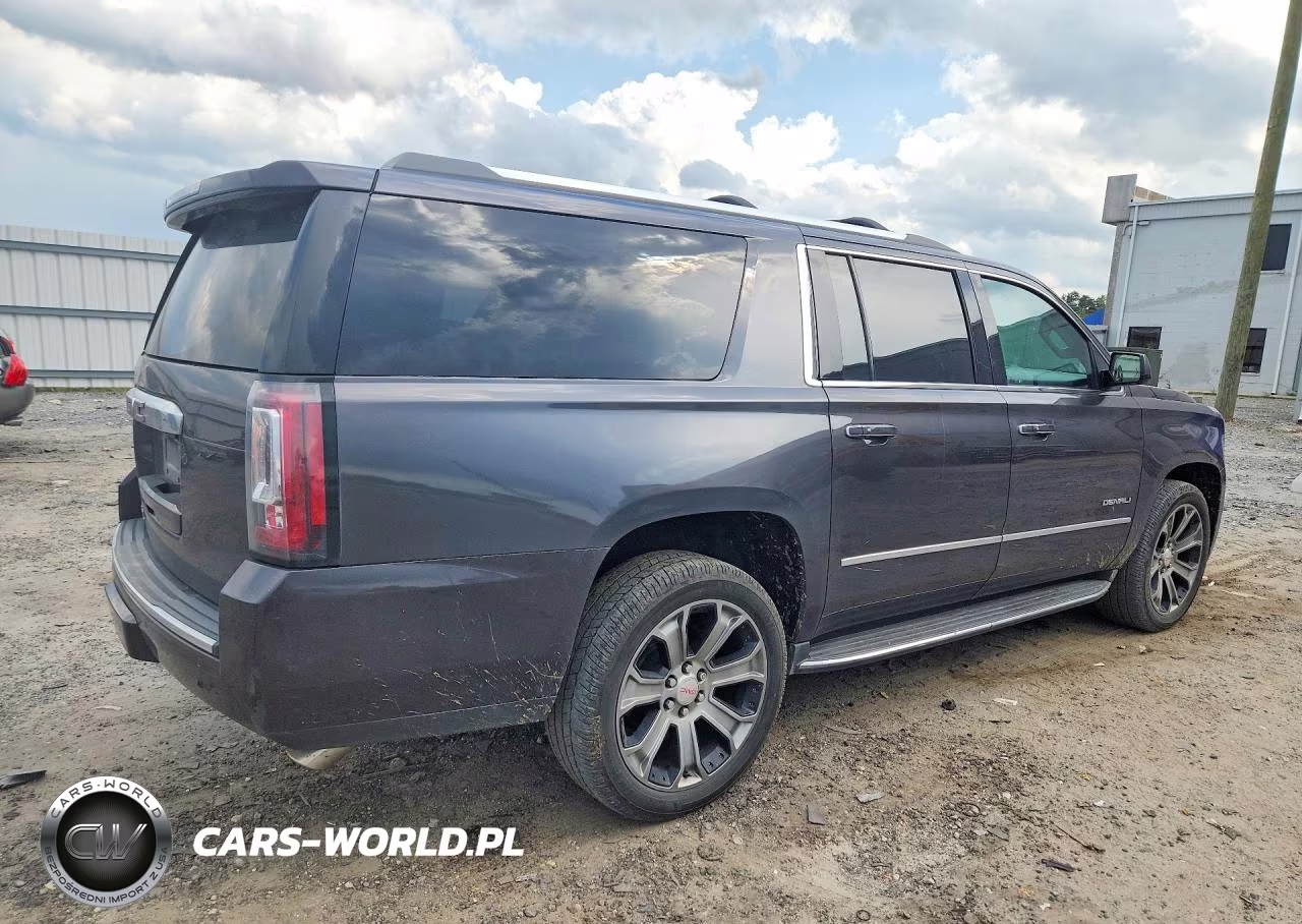 2018 GMC Yukon Xl Denali VIN:1GKS2HKJ4JR248017 - 3