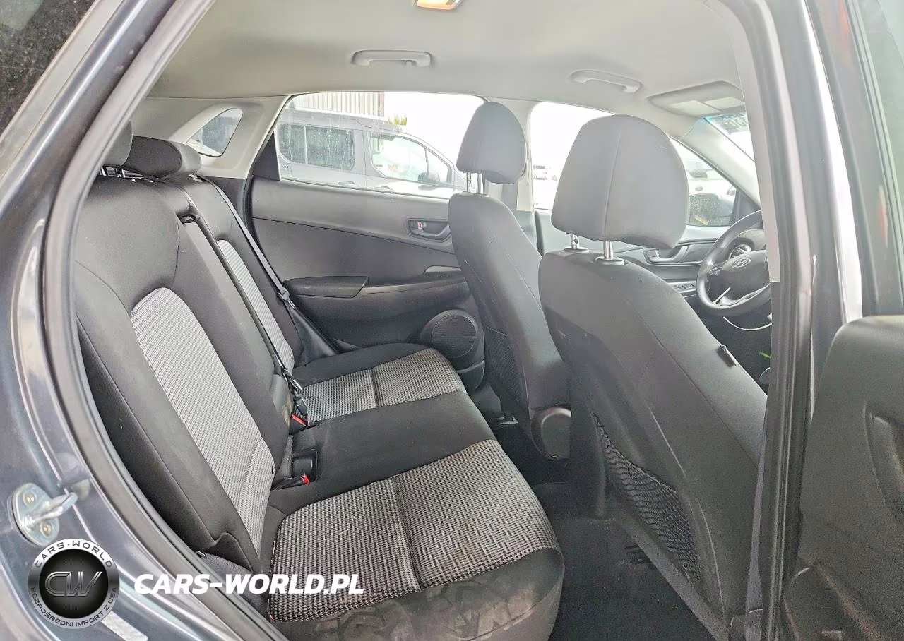 2019 Hyundai Kona Se VIN:KM8K12AA6KU213437 - 10