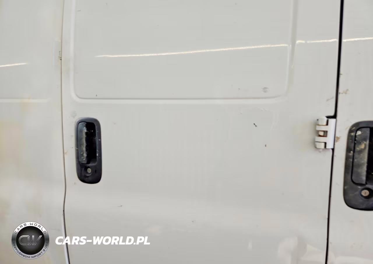 2015 Chevrolet Express G2500 VIN:1GCWGFFF5F1107469 - 10