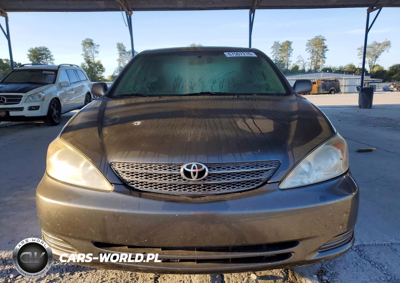 2002 Toyota Camry Le V6 VIN:4T1BF30K12U516966 - 5