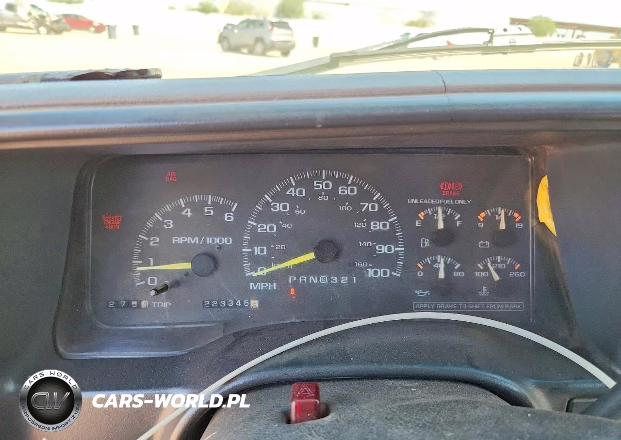 1998 GMC Sierra C1500 VIN:1GTEC14R2WZ518692 - 9