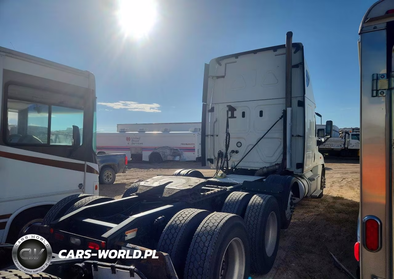 2019 Freightliner Cascadia 125 Semi Truck VIN:1FUNGLDR9KLKF6428 - 3