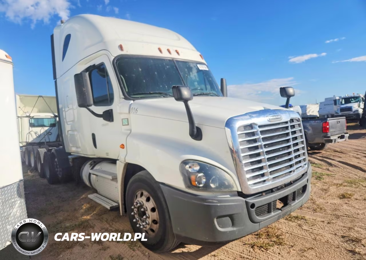 2019 Freightliner Cascadia 125 Semi Truck VIN:1FUNGLDR9KLKF6428 - 4