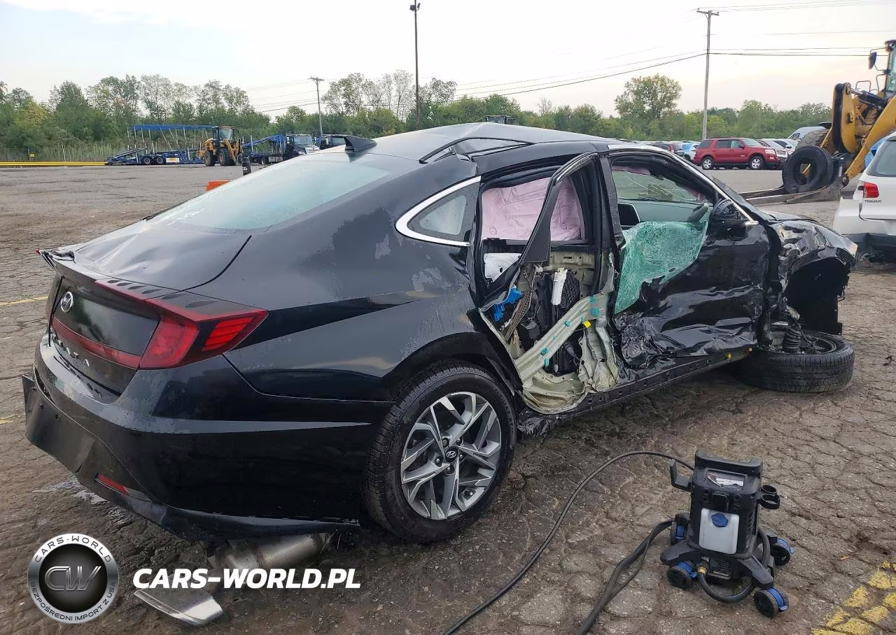 2023 Hyundai Sonata Sel VIN:KMHL64JA5PA261697 - 3