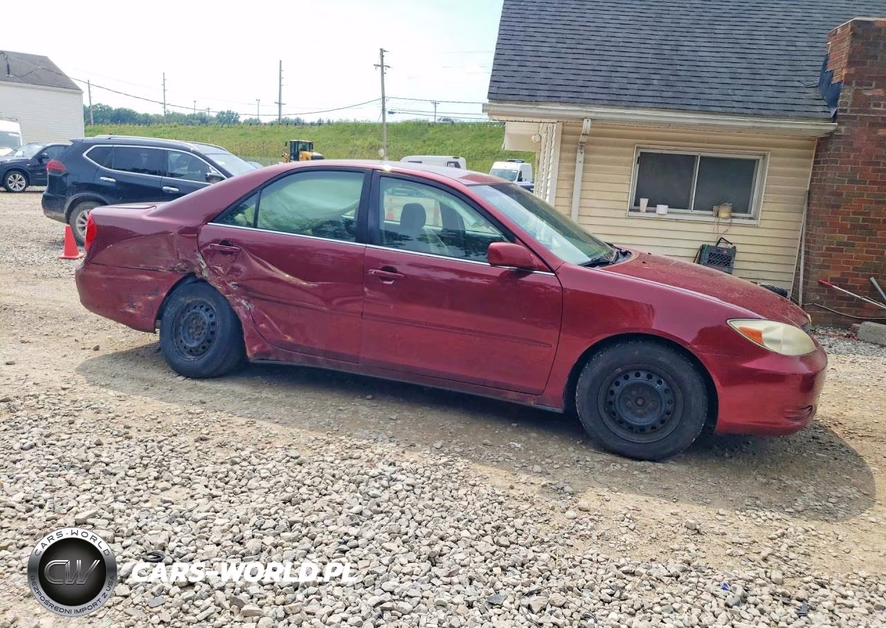 2004 Toyota Camry Le VIN:4T1BE30K64U313884 - 4