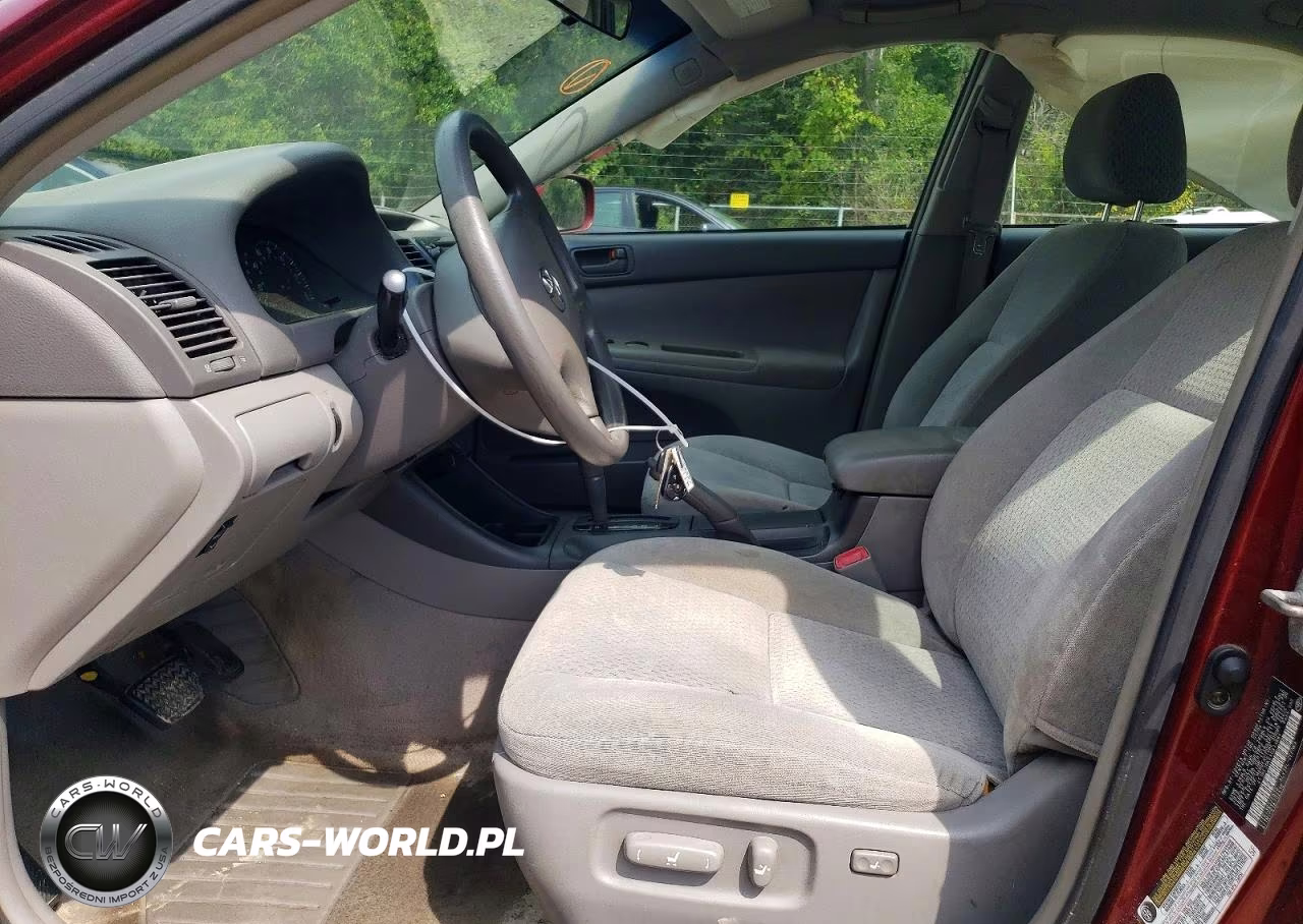 2004 Toyota Camry Le VIN:4T1BE30K64U313884 - 7