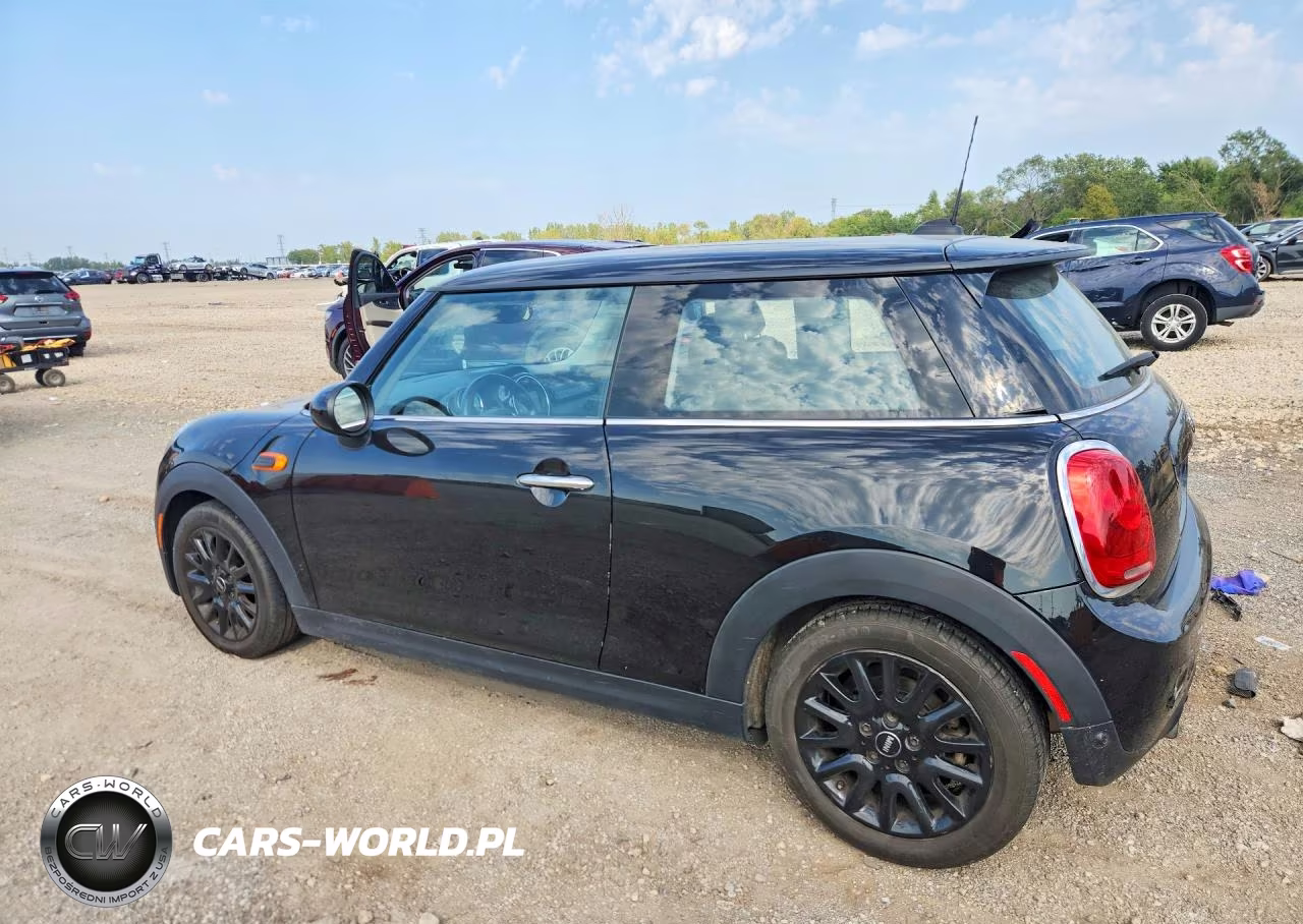 2017 Mini Cooper VIN:WMWXP5C55H2D16492 - 2