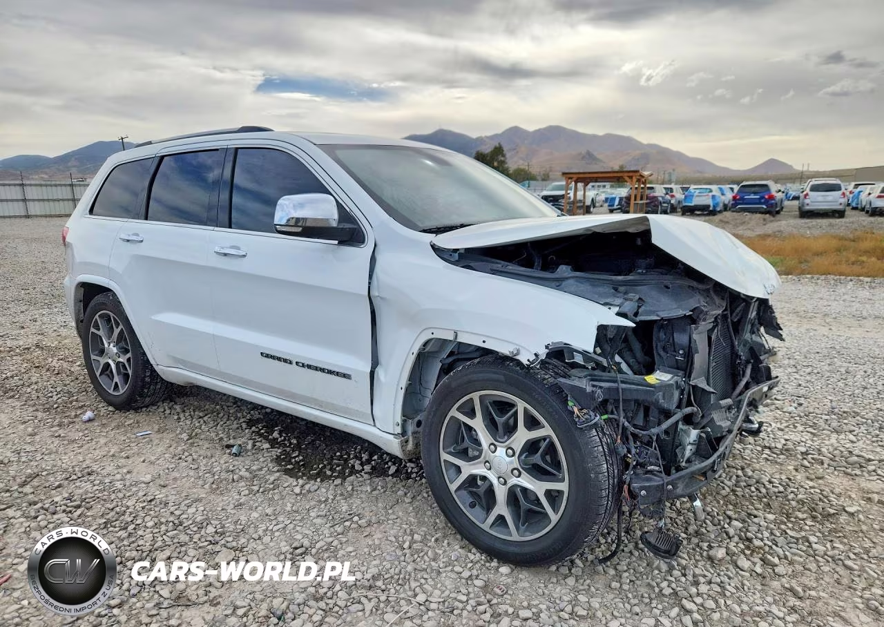 2019 Jeep Grand Cherokee Overland VIN:1C4RJFCG7KC666810 - 4