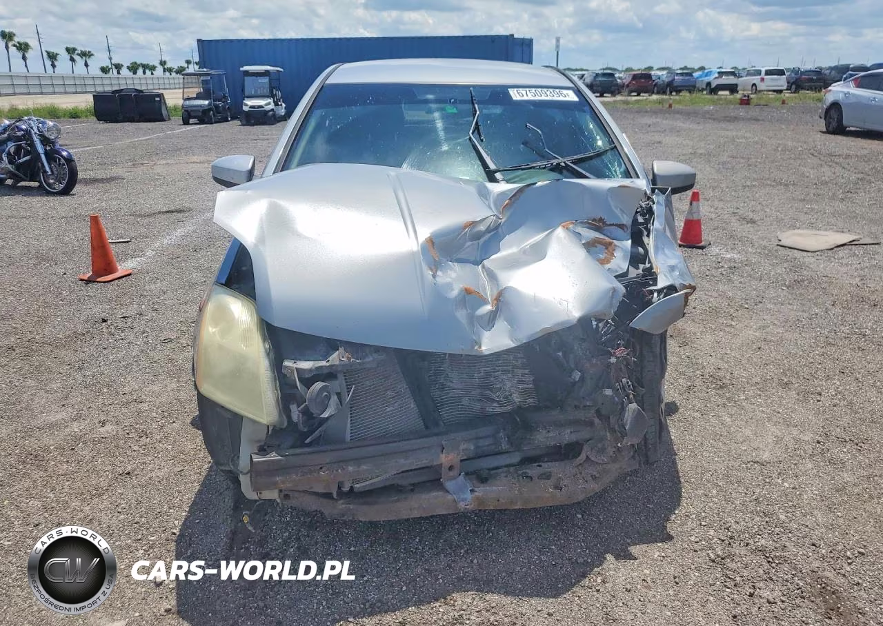 2009 Nissan Sentra 2.0 VIN:3N1AB61E09L642037 - 5