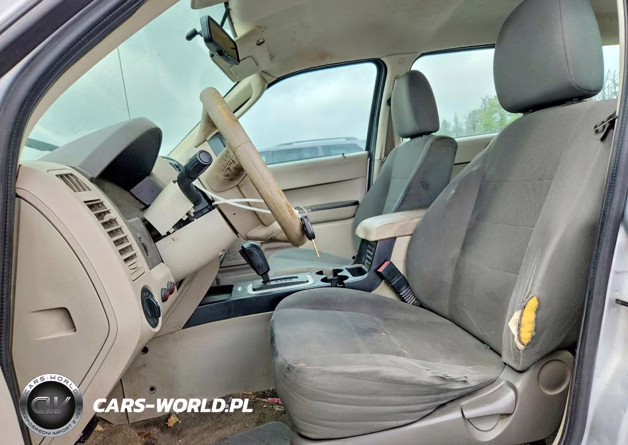 2010 Ford Escape Xls VIN:1FMCU0C74AKB95807 - 7