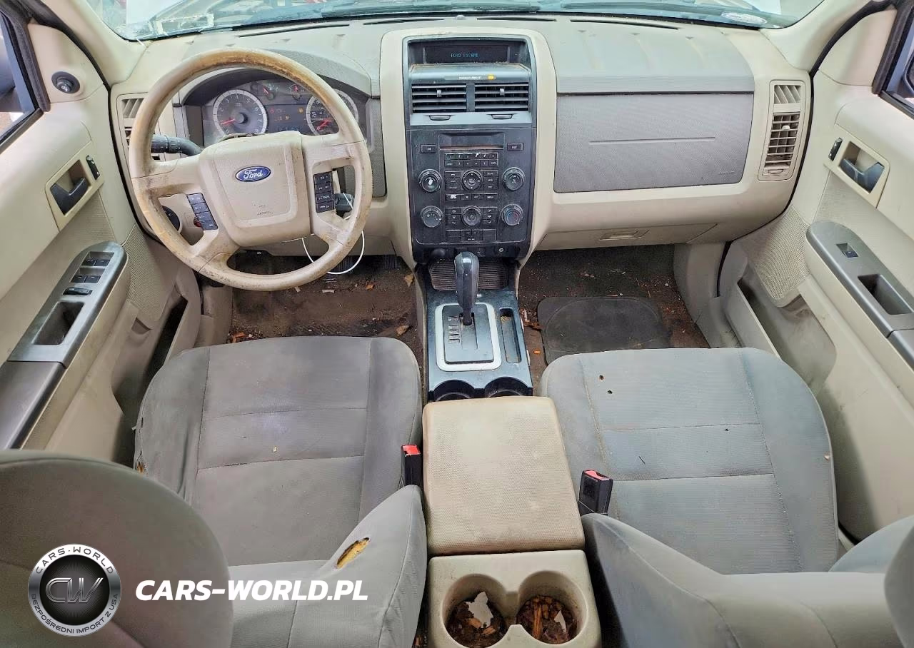 2010 Ford Escape Xls VIN:1FMCU0C74AKB95807 - 8