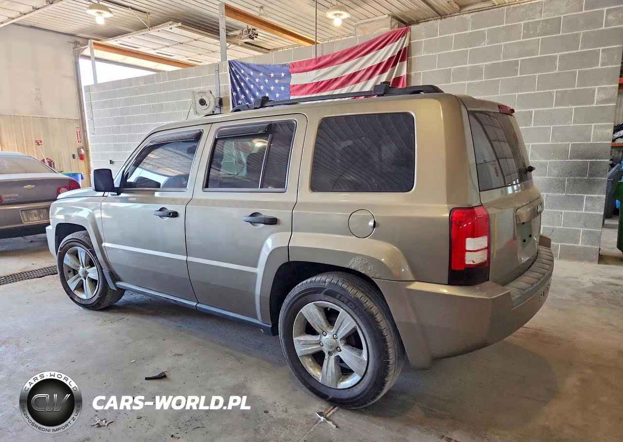 2008 Jeep Patriot Sport VIN:1J8FT28068D637327 - 2