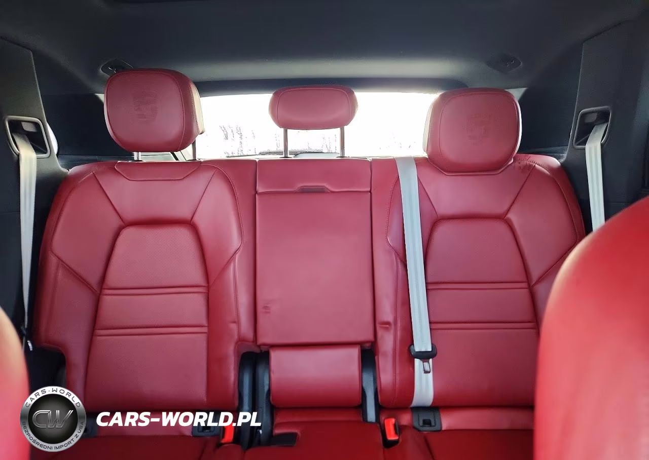 2022 Porsche Cayenne VIN:WP1AA2AYXNDA07666 - 10
