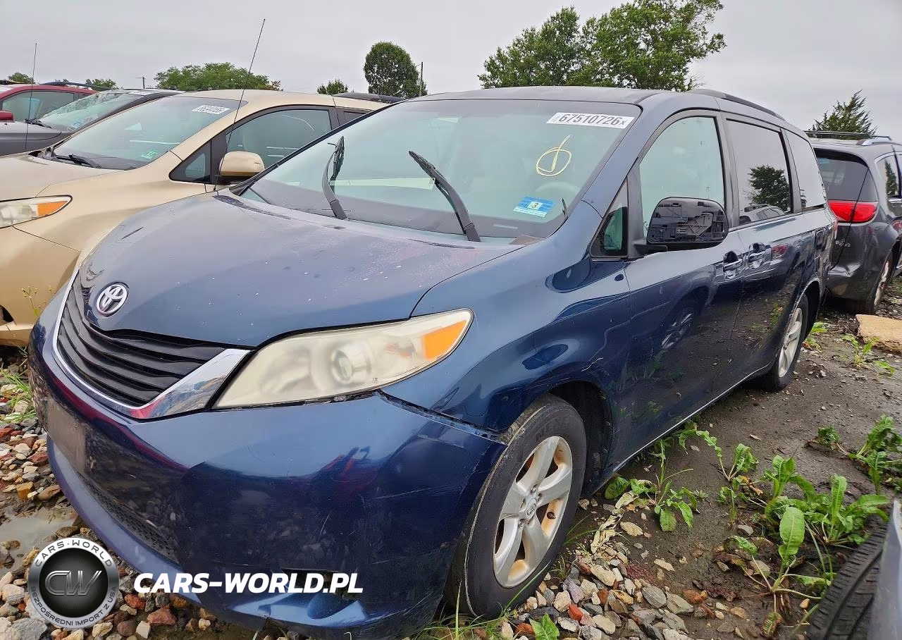 2012 Toyota Sienna Le