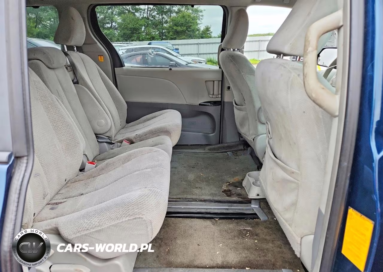 2012 Toyota Sienna Le VIN:5TDKK3DC8CS249835 - 11