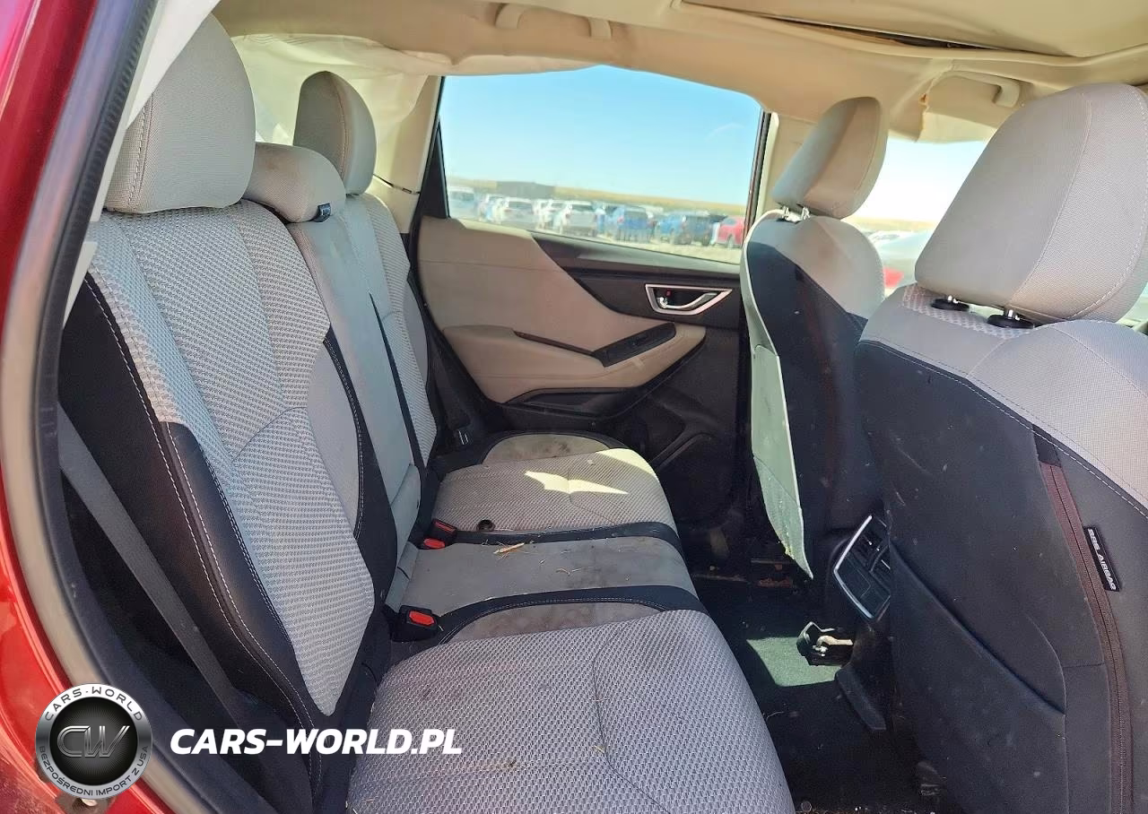 2021 Subaru Forester Premium VIN:JF2SKAFC8MH537217 - 10