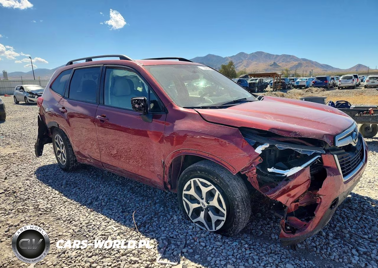 2021 Subaru Forester Premium VIN:JF2SKAFC8MH537217 - 4
