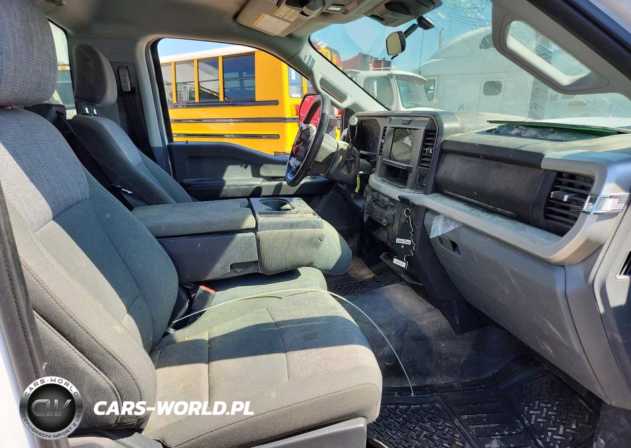 2025 Ford F450 Super Duty VIN:1FDUF4HT0SDA08693 - 11