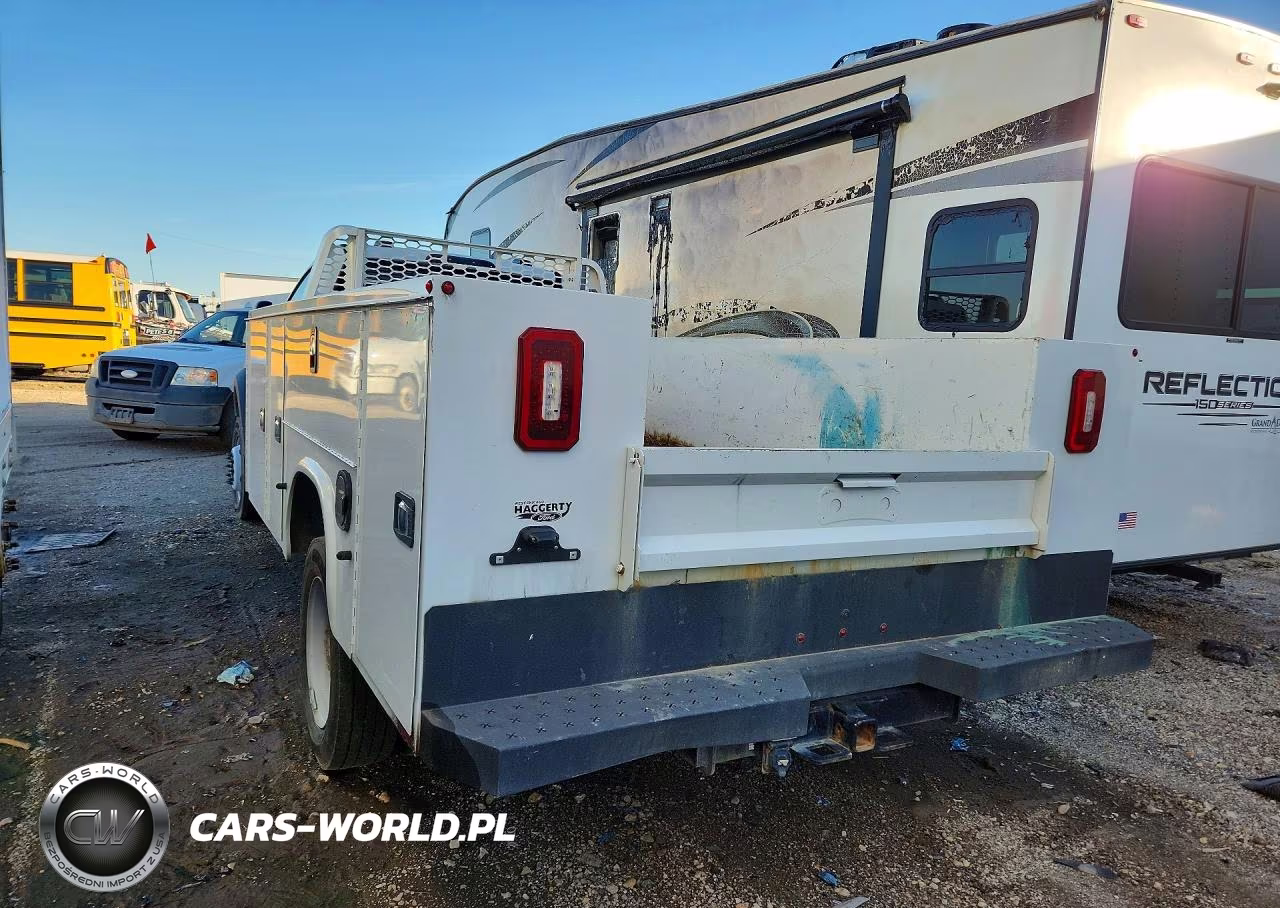 2025 Ford F450 Super Duty VIN:1FDUF4HT0SDA08693 - 2
