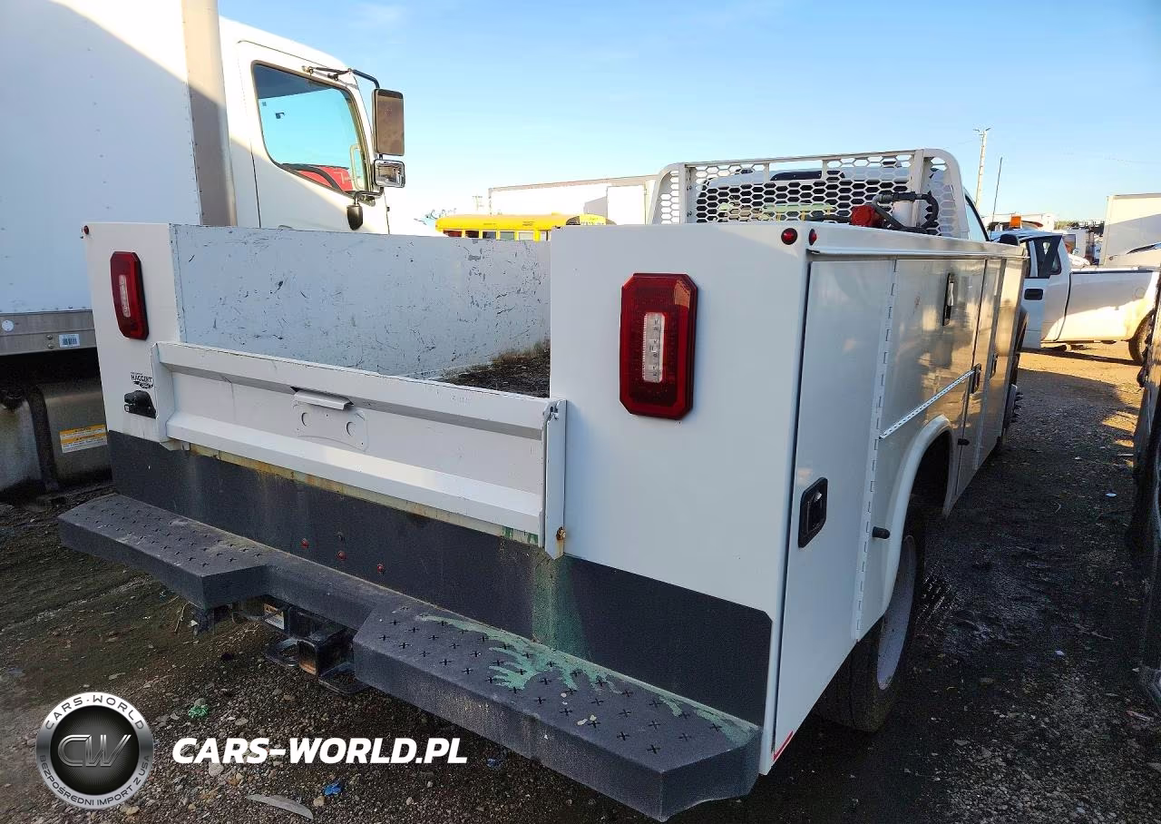 2025 Ford F450 Super Duty VIN:1FDUF4HT0SDA08693 - 3