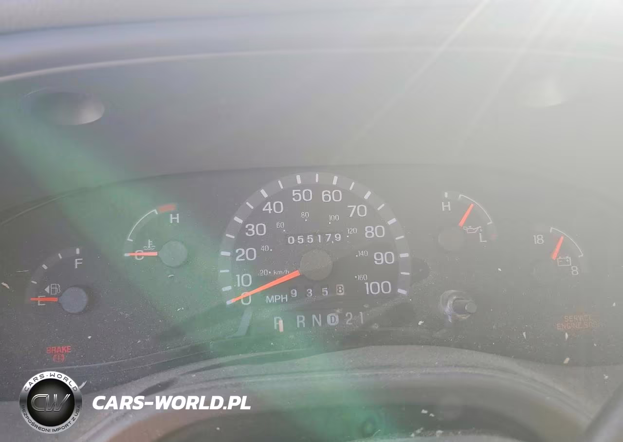2003 Ford E250 Delivery Van VIN:1FTNE24203HB12124 - 9
