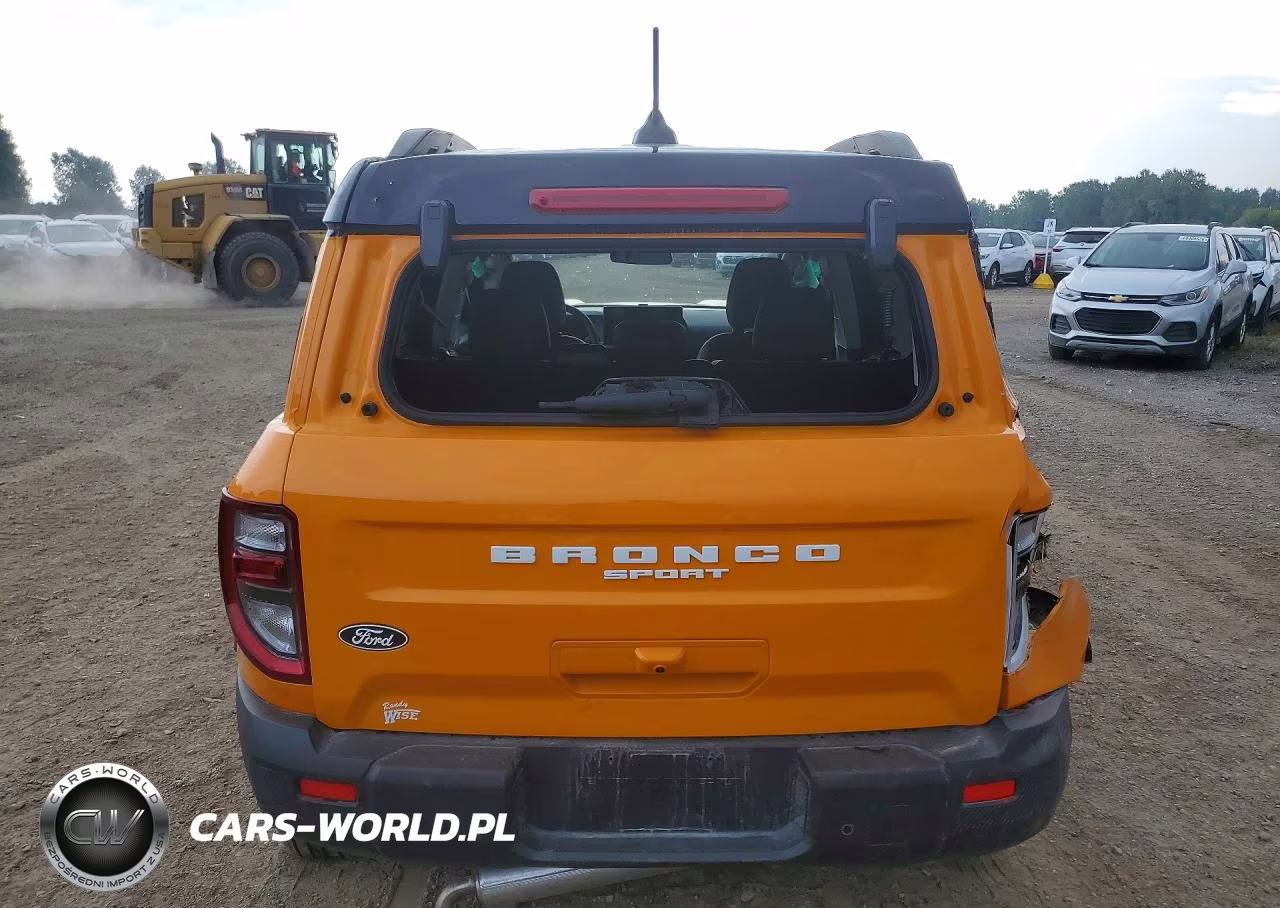 2026 Ford Bronco Sport Outer Banks VIN:3FMCR9CN0TRE77400 - 6
