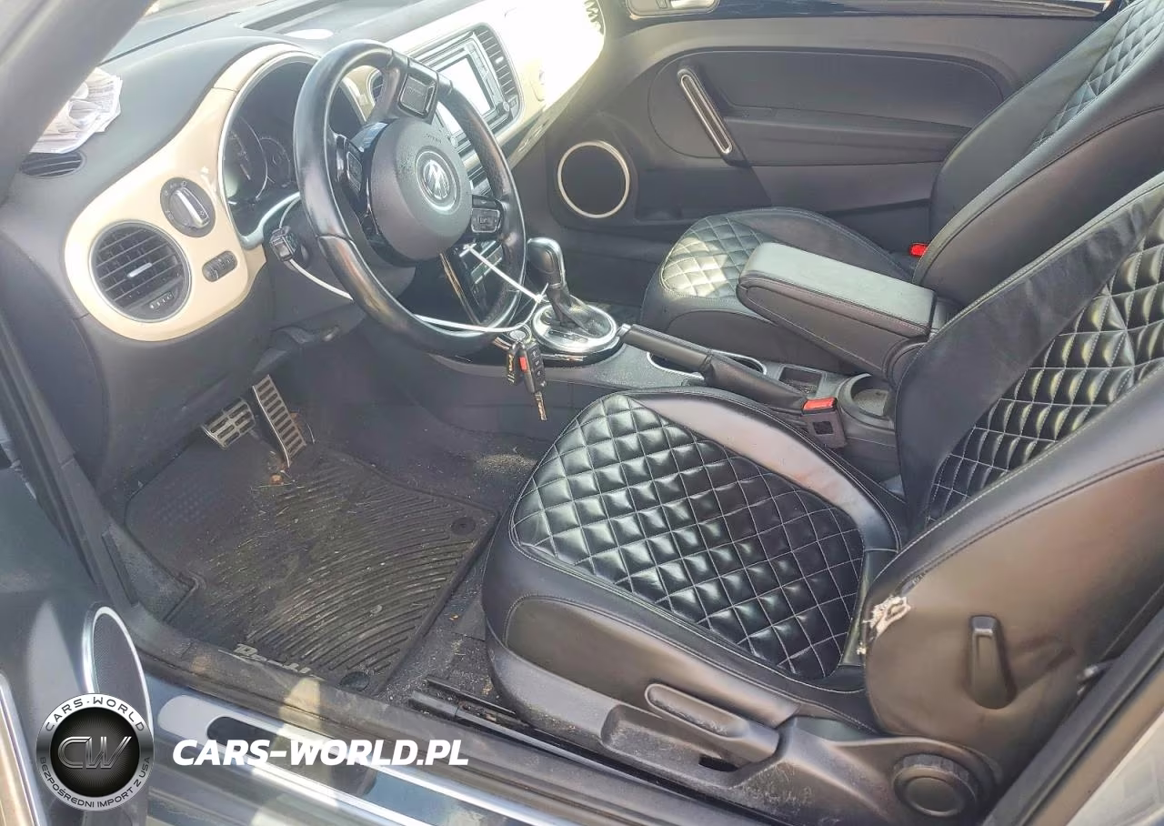 2019 Volkswagen Beetle S VIN:3VW5DAAT3KM502202 - 7