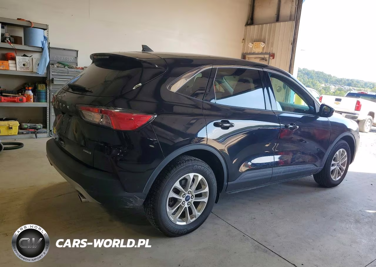2021 Ford Escape Se VIN:1FMCU9BZ5MUB14765 - 3