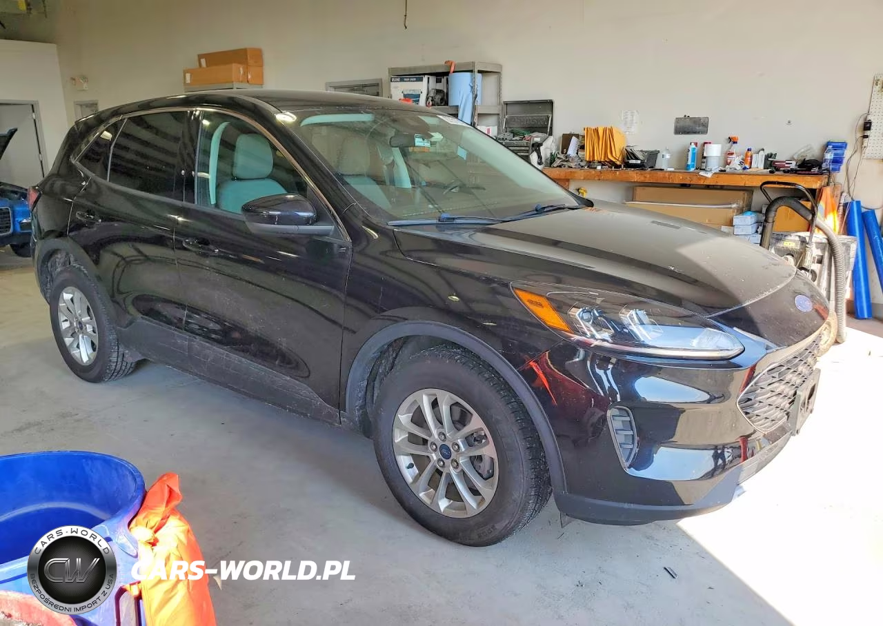 2021 Ford Escape Se VIN:1FMCU9BZ5MUB14765 - 4