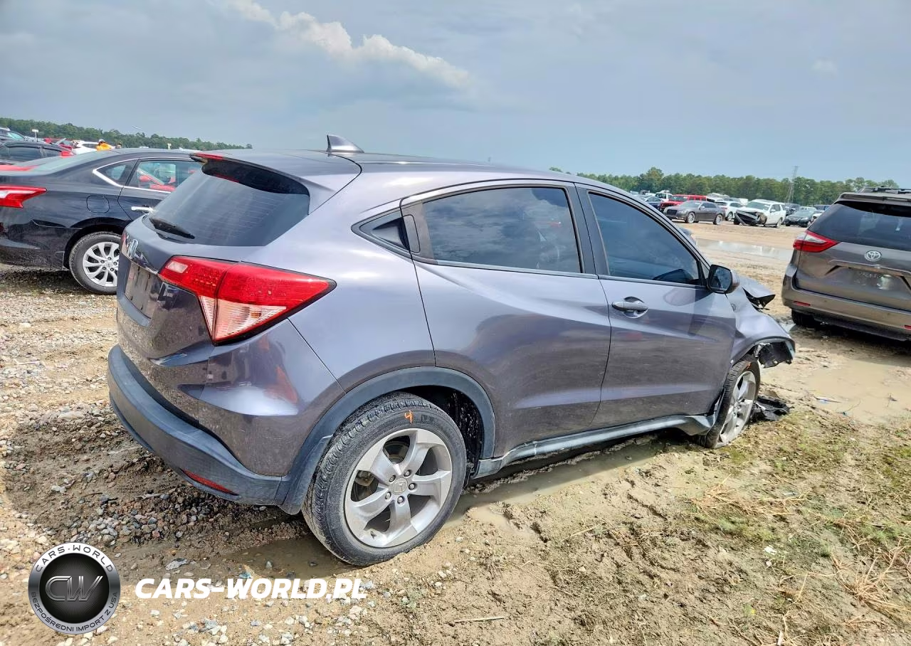2017 Honda Hr-V Lx VIN:3CZRU5H30HM710123 - 3