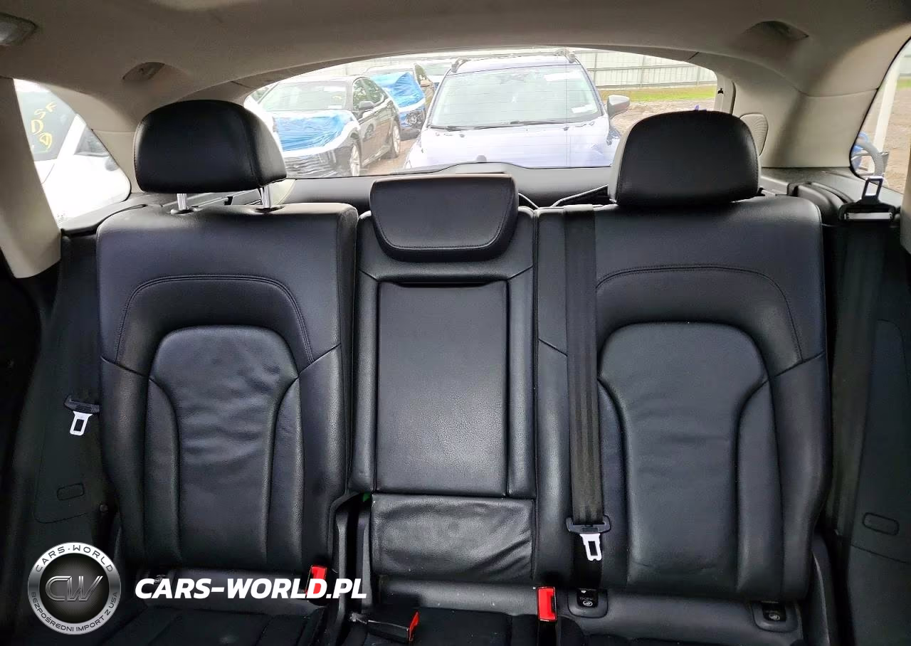 2012 Audi Q5 Premium Plus VIN:WA1LFBFP6CA124777 - 10