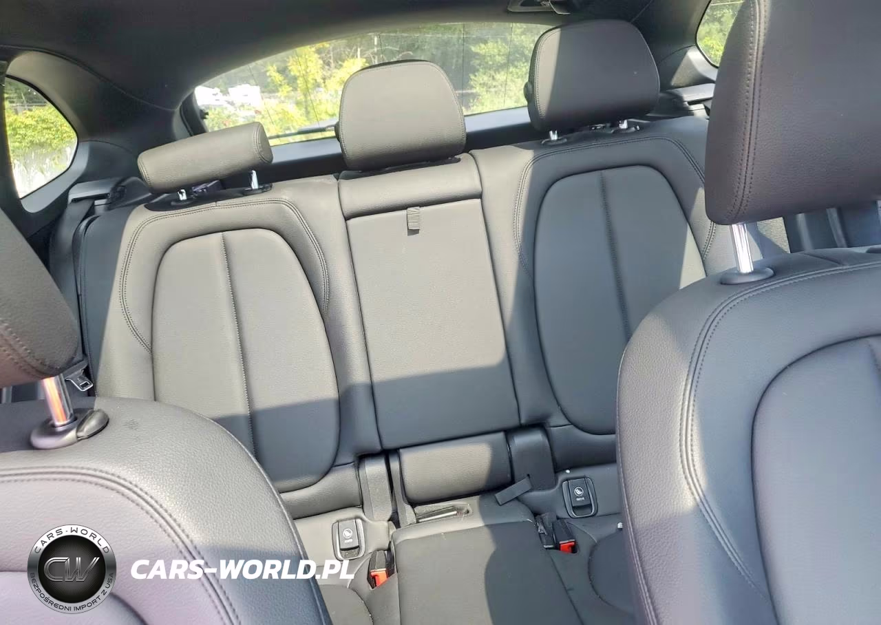 2020 BMW X1 xDrive28I VIN:WBXJG9C07L5P78452 - 10