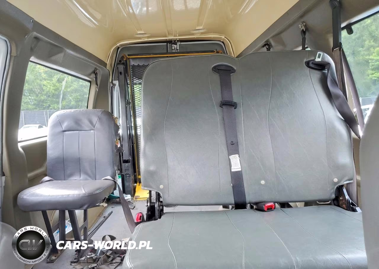2012 Ford Econoline E250 Van VIN:1FTNE24W27DA27303 - 10
