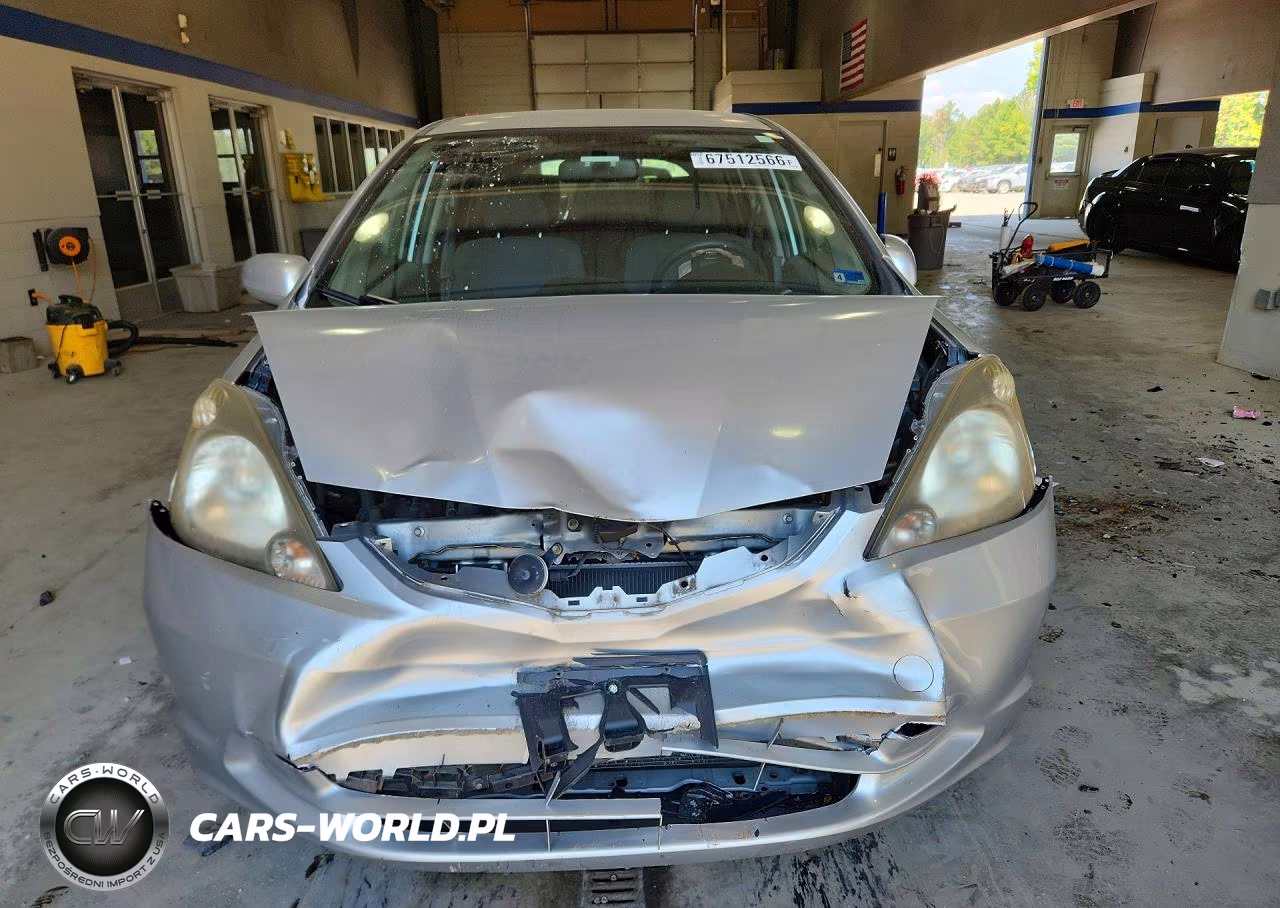 2012 Honda Fit VIN:JHMGE8H39CC001128 - 5
