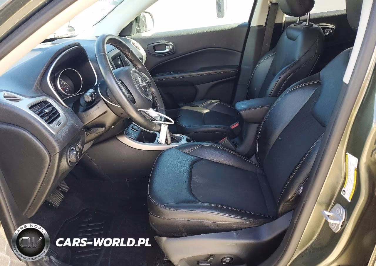 2018 Jeep Compass Latitude VIN:3C4NJCBB6JT186554 - 7