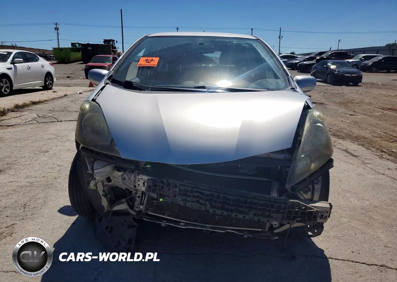 2013 Honda Fit Sport VIN:JHMGE8H50DC053847 - 5