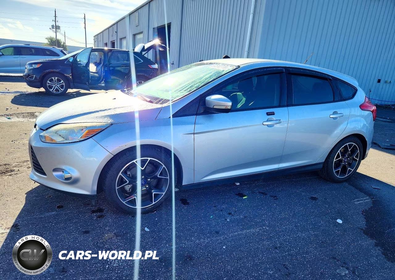 2014 Ford Focus Se VIN:1FADP3K23EL221861 - 1