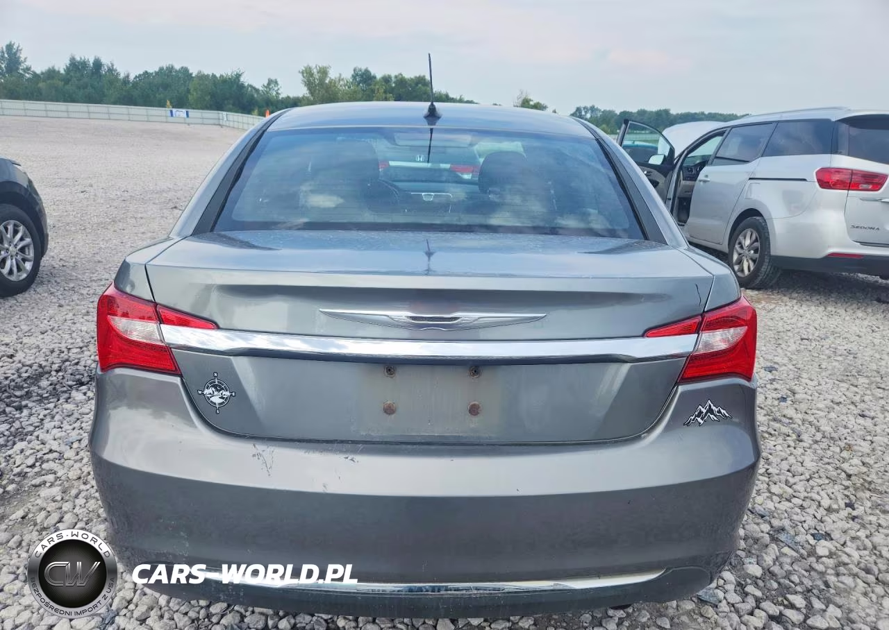 2012 Chrysler 200 Touring VIN:1C3CCBBB7CN119173 - 6