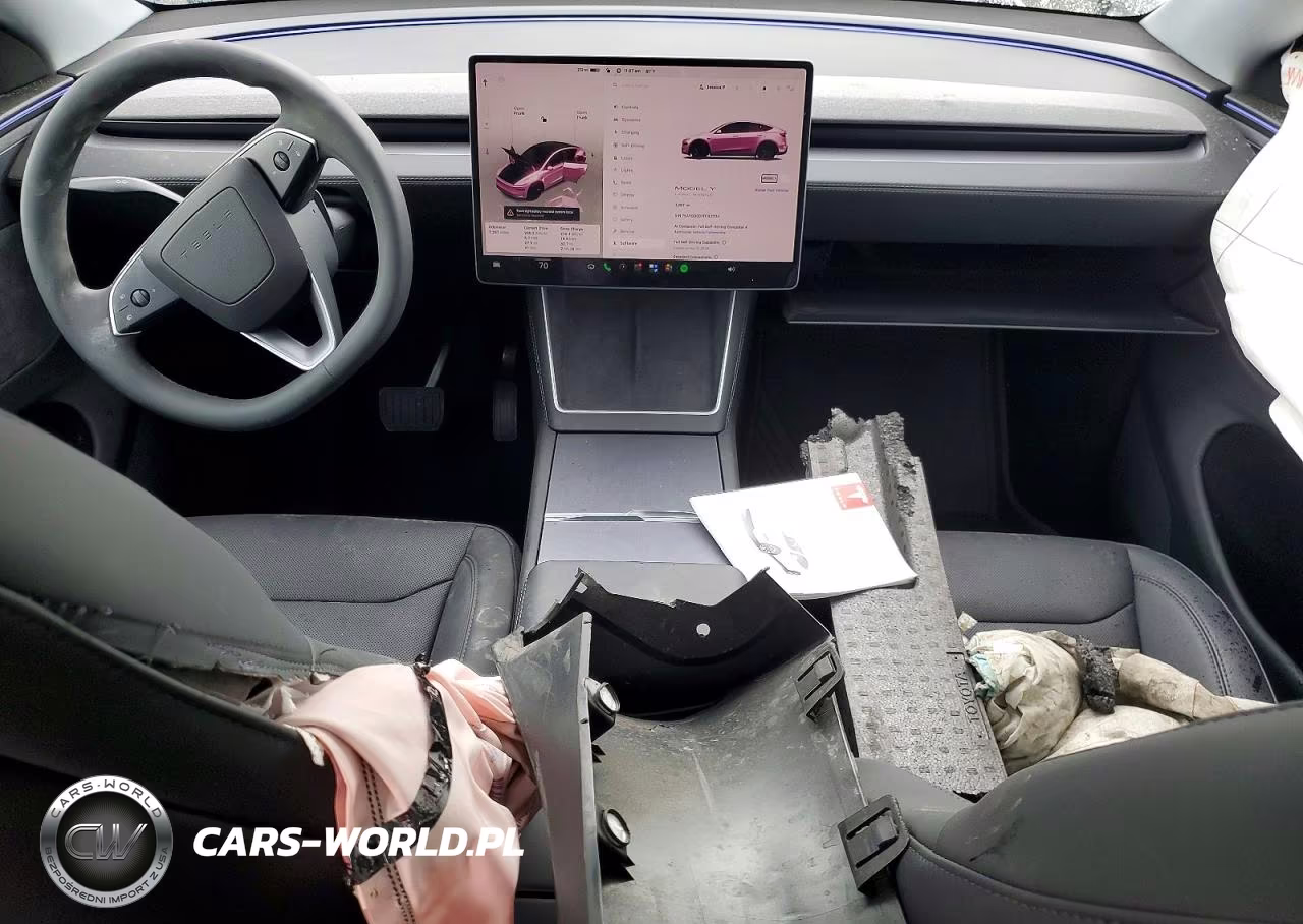 2026 Tesla Model Y VIN:7SAYGDED1TF431134 - 8