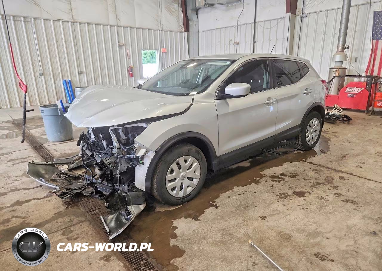 2020 Nissan Rogue Sport S – zdjęcie 1 z 13