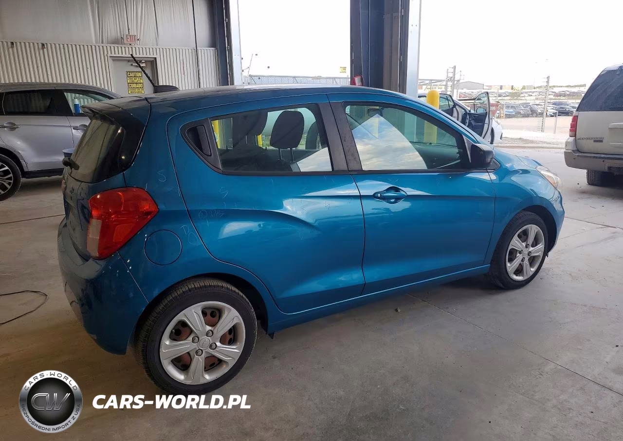 2019 Chevrolet Spark Ls VIN:KL8CB6SAXKC763962 - 3