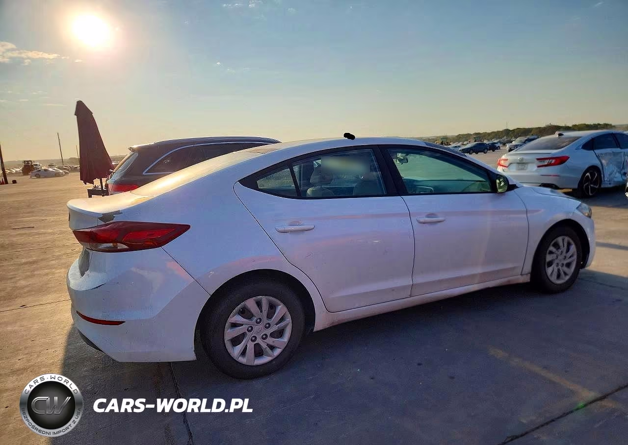 2018 Hyundai Elantra Se VIN:5NPD74LF4JH216992 - 3
