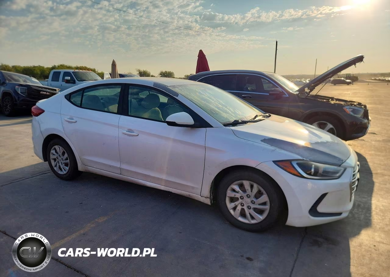 2018 Hyundai Elantra Se VIN:5NPD74LF4JH216992 - 4