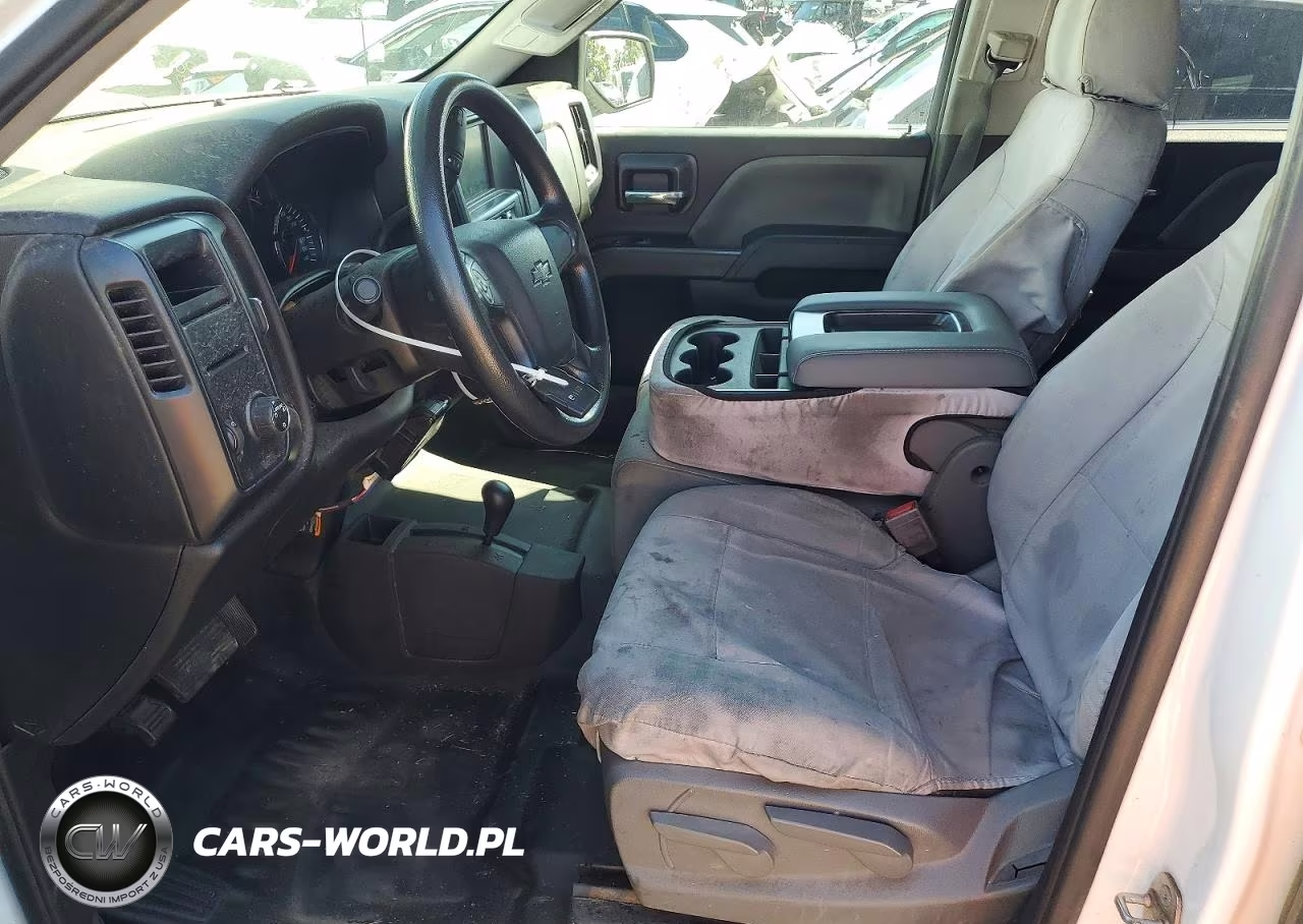 2018 Chevrolet Silverado K1500 VIN:1GCUKNEC2JF152470 - 7