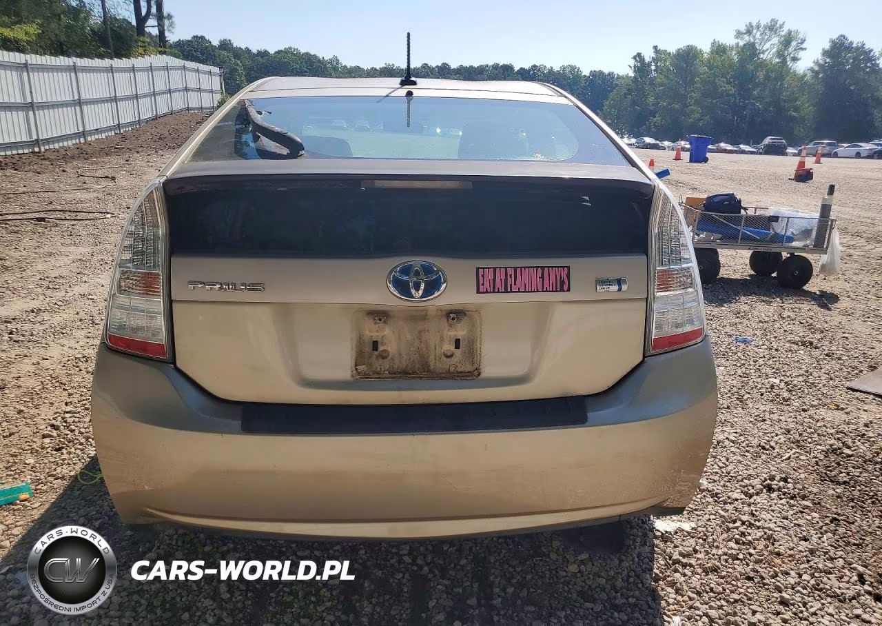 2011 Toyota Prius Two VIN:JTDKN3DU3B1447377 - 6
