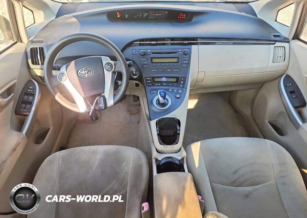 2011 Toyota Prius Two VIN:JTDKN3DU3B1447377 - 8