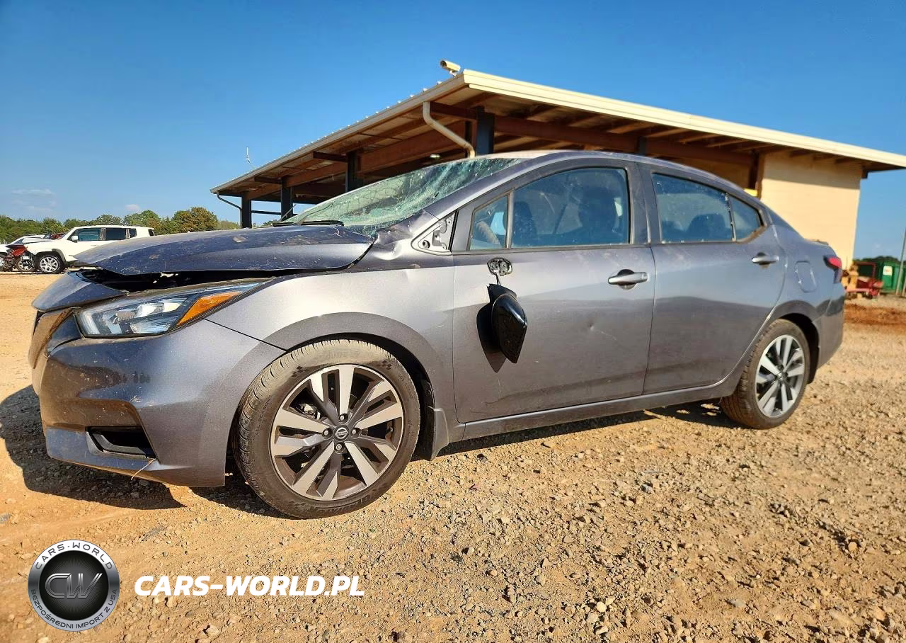 2020 Nissan Versa Sr